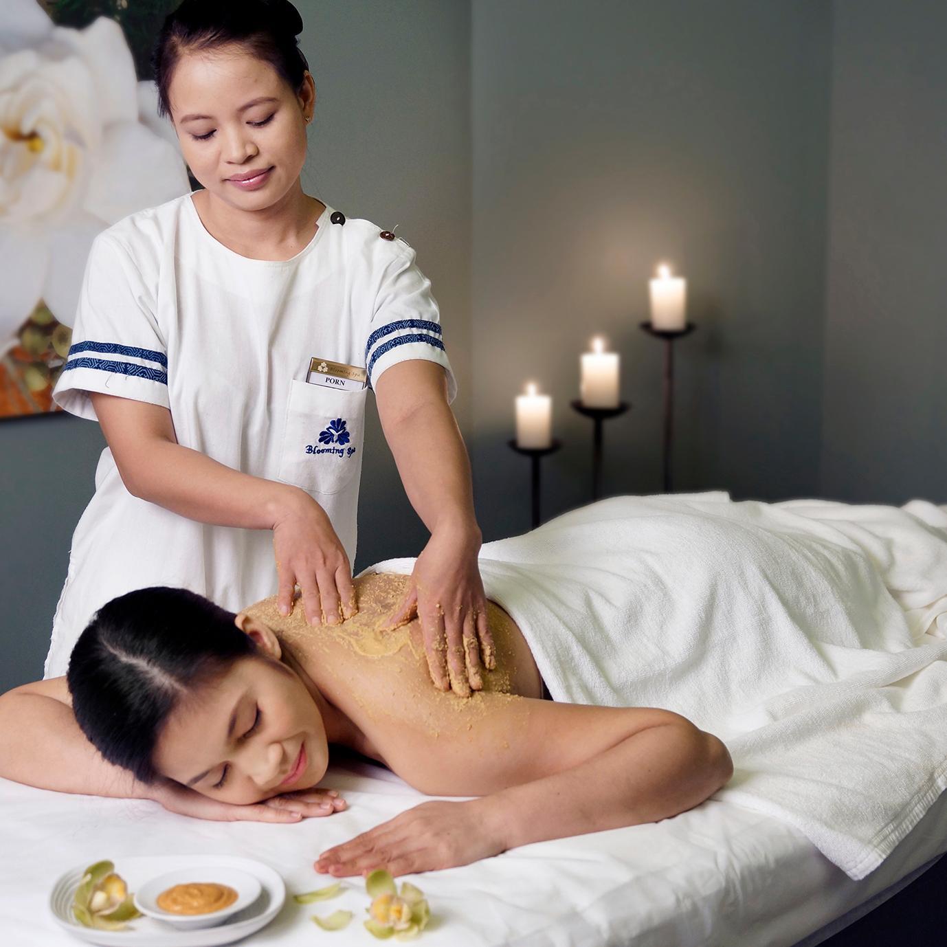 Handjob massage  Thailand